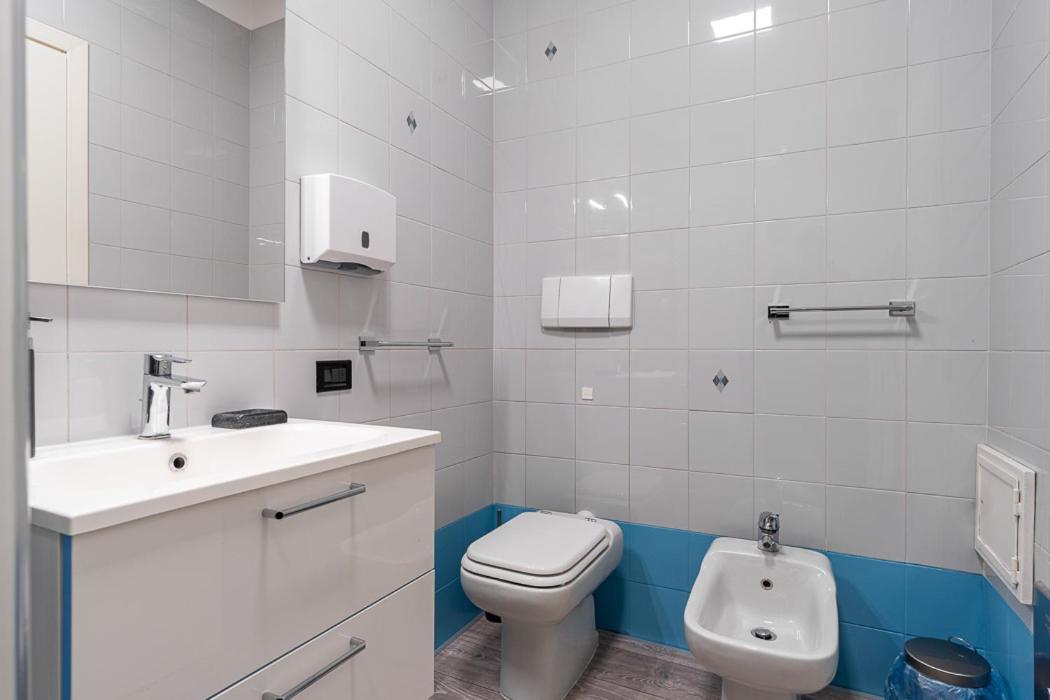 Studio Yvonne Apartment Бари Екстериор снимка